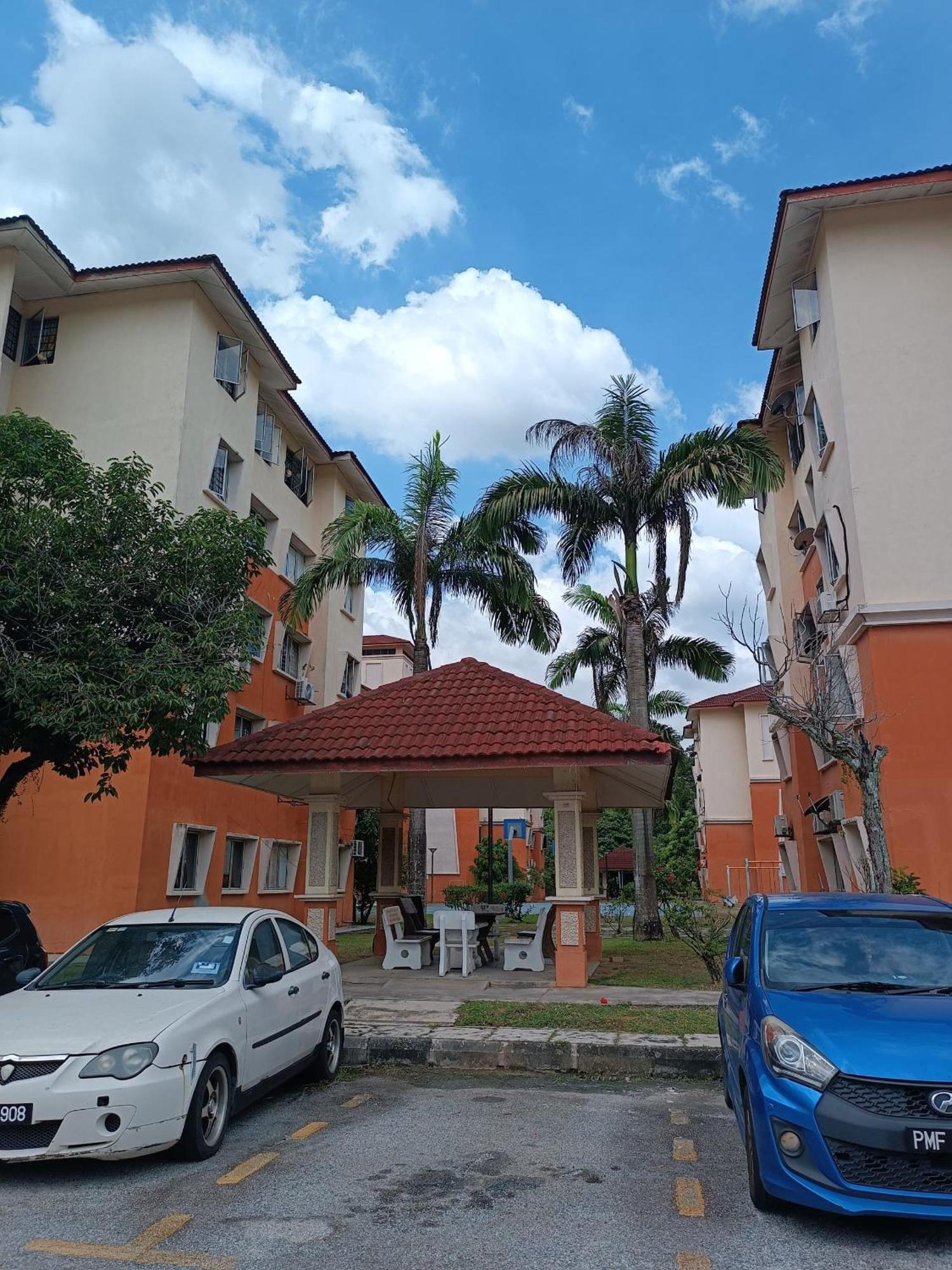 M.Fr Homestay Pangsapuri Putra Damai ปุตราจายา ภายนอก รูปภาพ