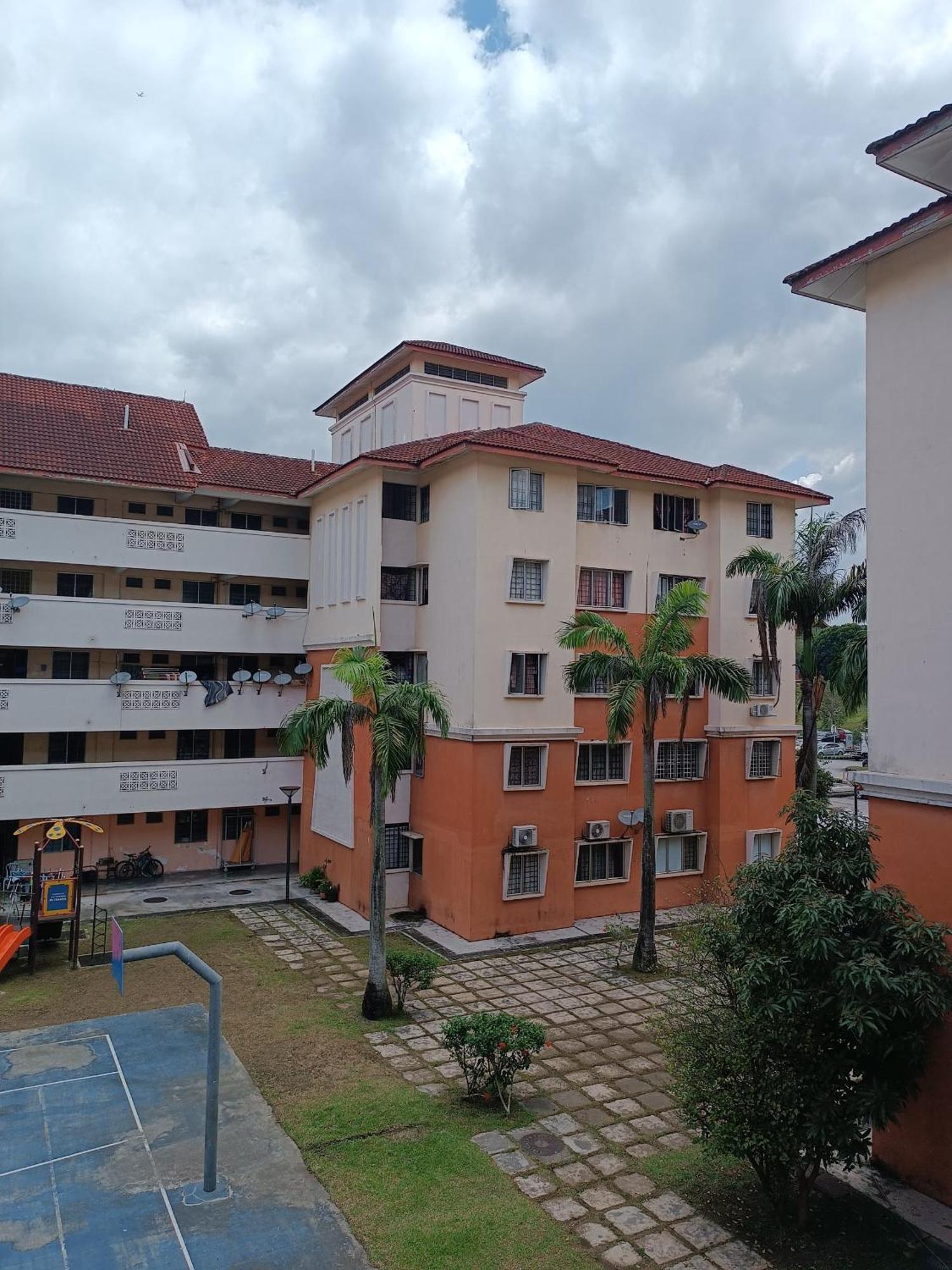M.Fr Homestay Pangsapuri Putra Damai ปุตราจายา ภายนอก รูปภาพ