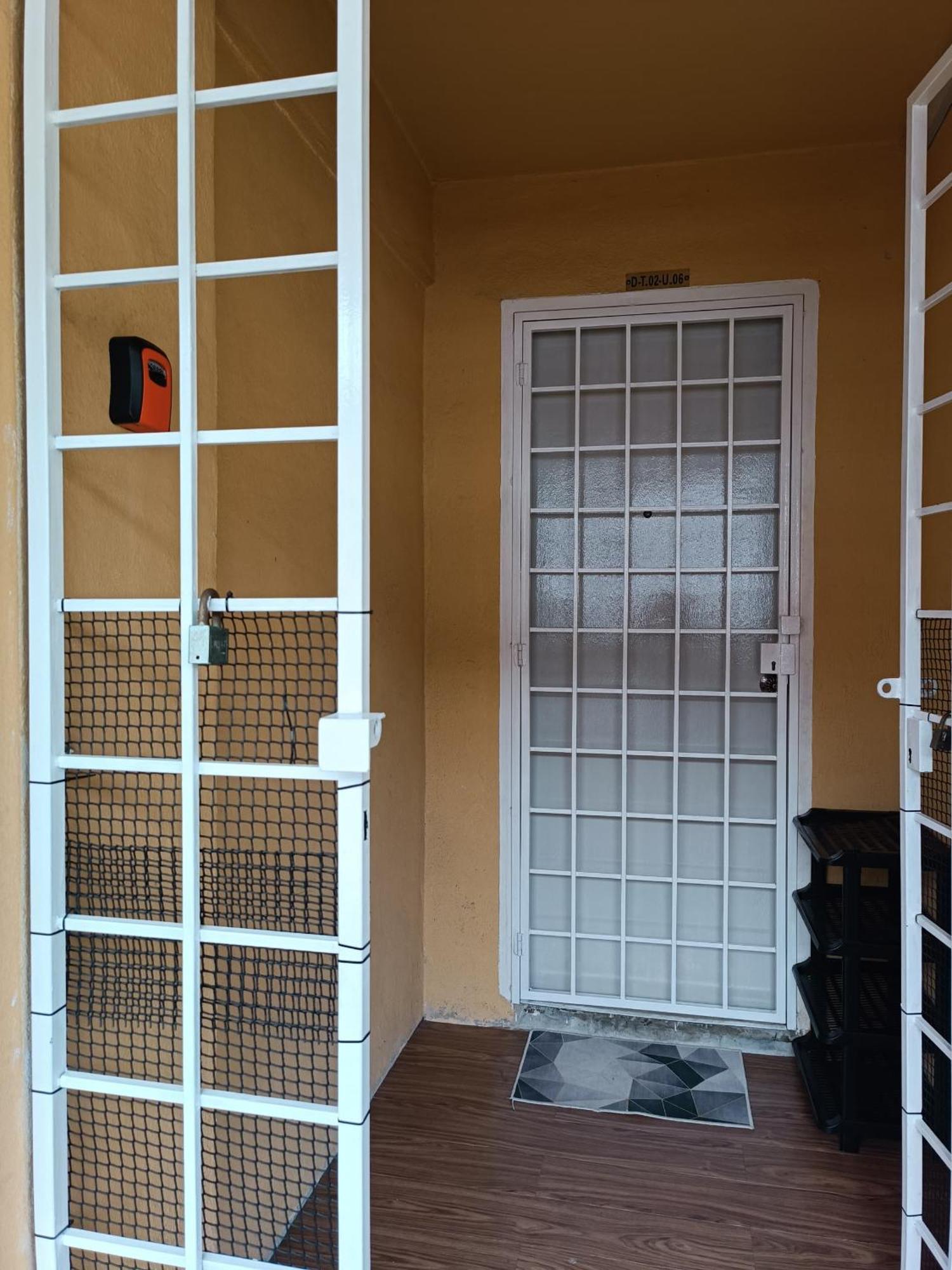 M.Fr Homestay Pangsapuri Putra Damai ปุตราจายา ภายนอก รูปภาพ