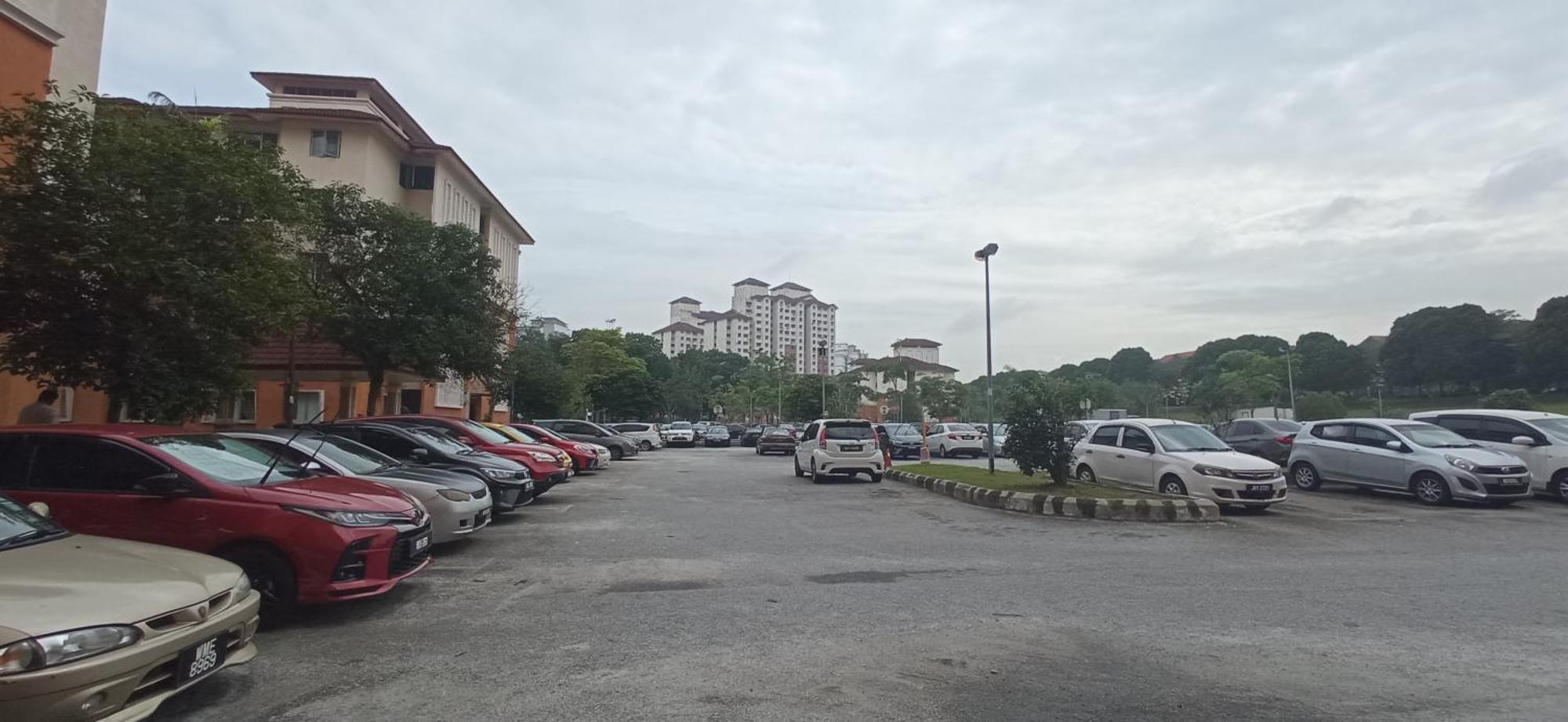 M.Fr Homestay Pangsapuri Putra Damai ปุตราจายา ภายนอก รูปภาพ